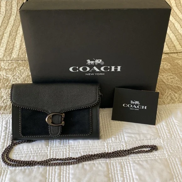 New COACH purse with original box - Picture 4 of 4